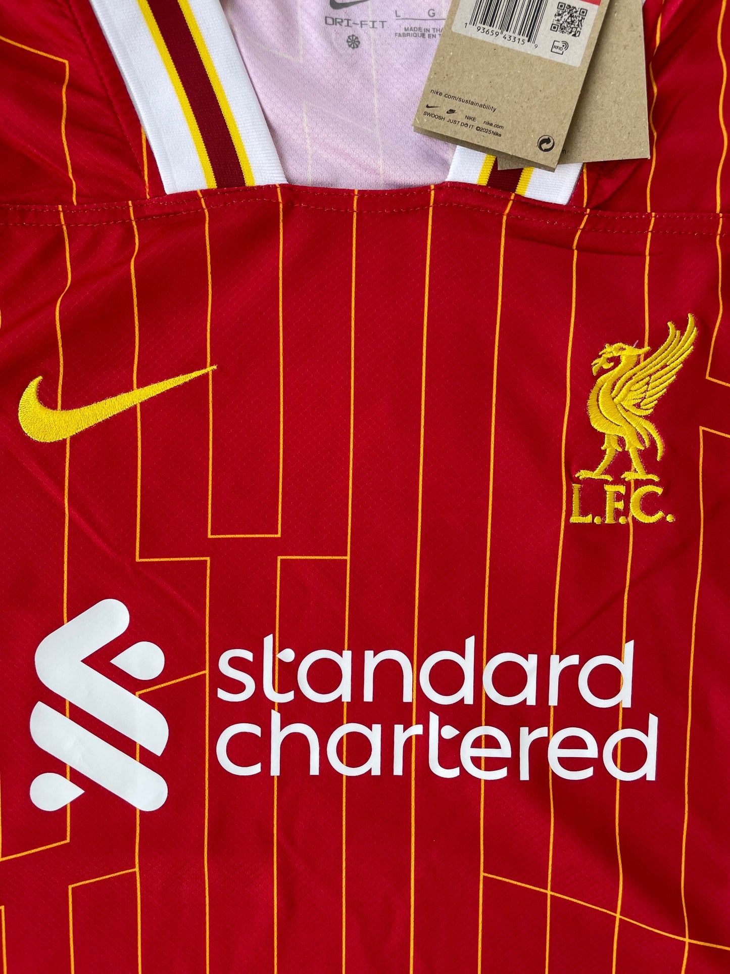 Liverpool Jersey-Άμεσα διαθέσιμη