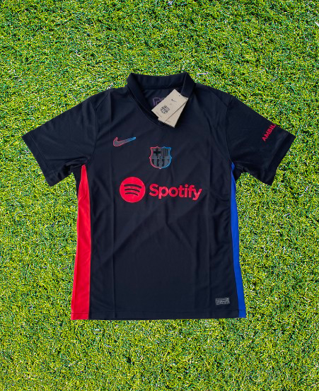Barcelona Jersey-Άμεσα διαθέσιμη