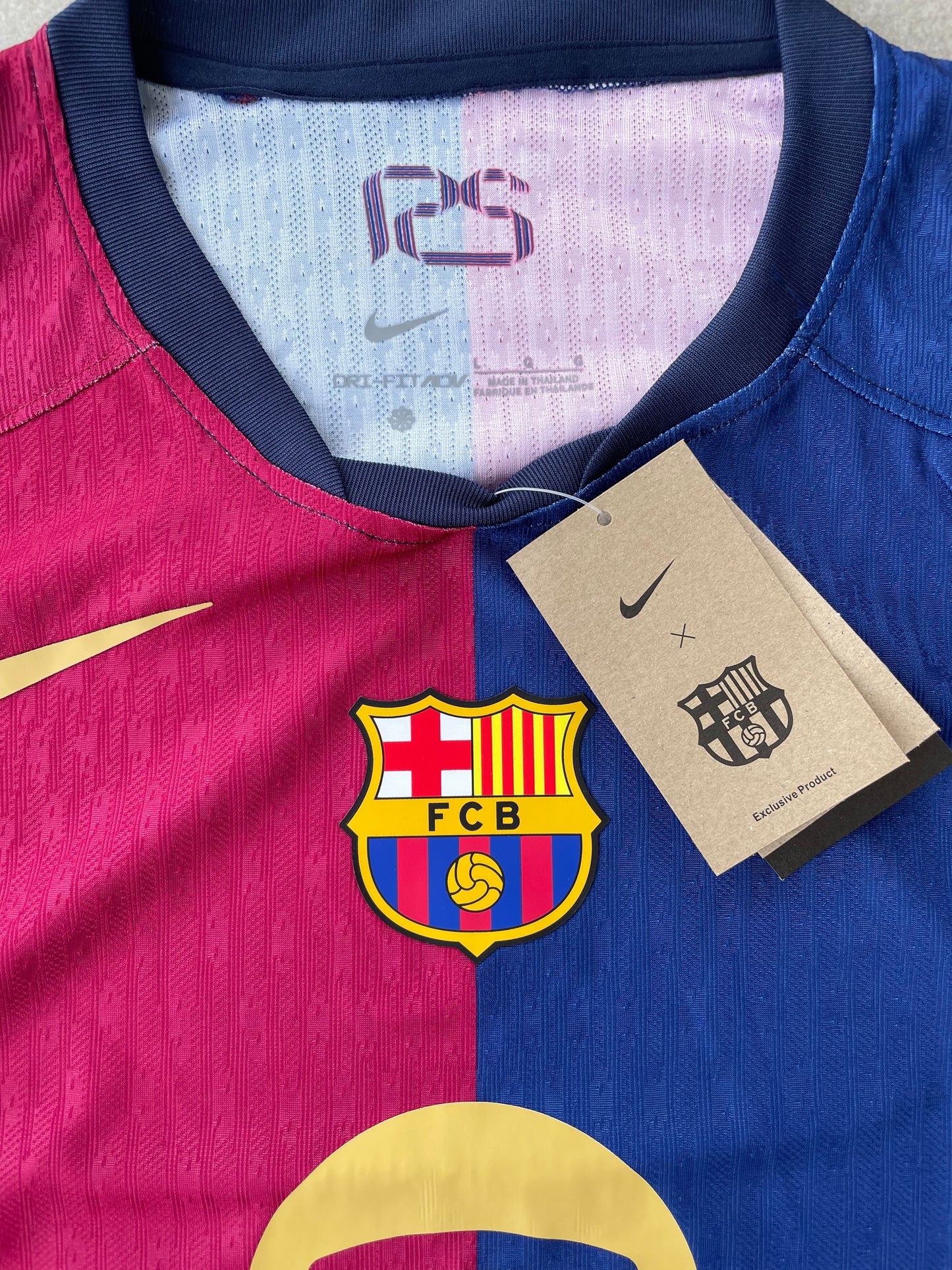 Barcelona Jersey-Άμεσα διαθέσιμη